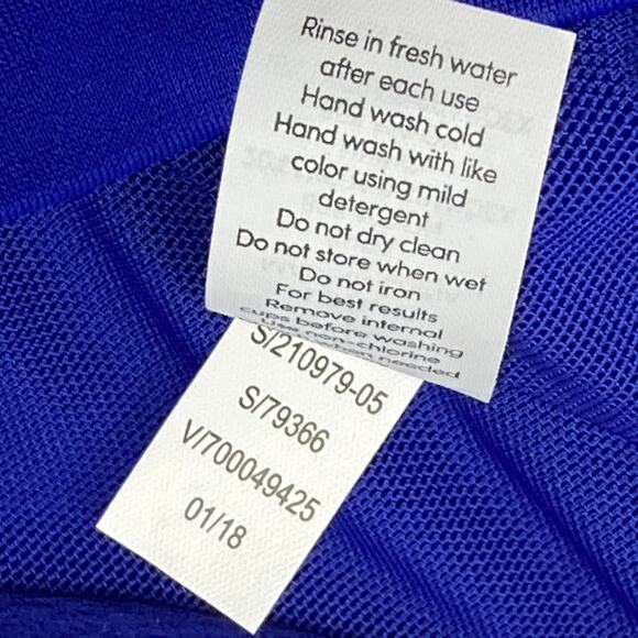 NWT Athleta High Neck Loop Bikini Top 40B/C Bra Cup Sapphire Blue 210979 XL - Picture 7 of 16